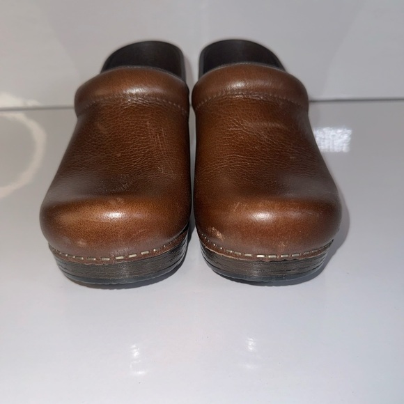 Dansko Shoes - Picture 4 of 11